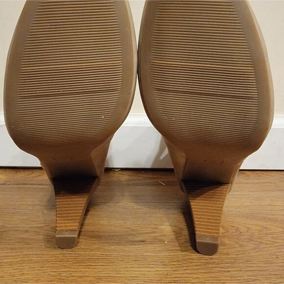 Jennifer Lopez High Heel Ankle Boots - Picture 7 of 7